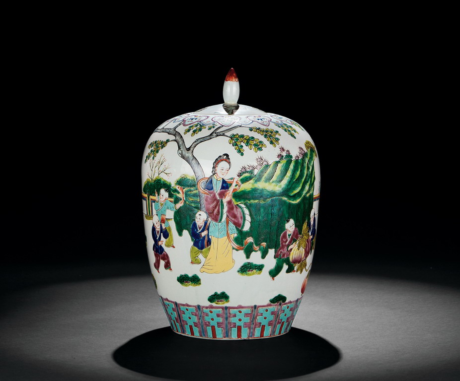 清 粉彩婴戏图冬瓜罐