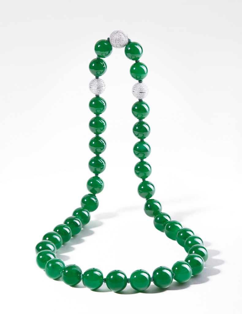 JADEITE BEAD NECKLACE 天然滿綠翡翠珠鏈